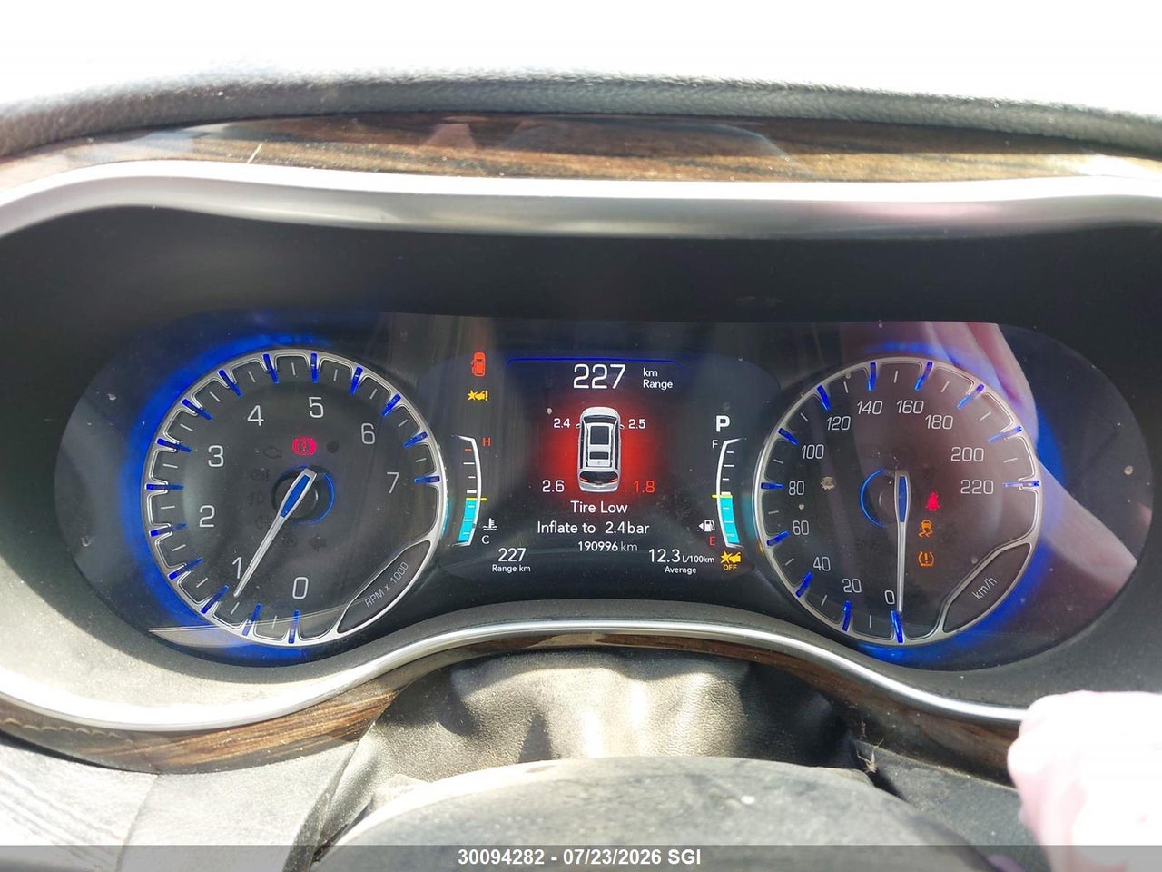 2022 CHRYSLER PACIFICA LIMITED thumbnail 8