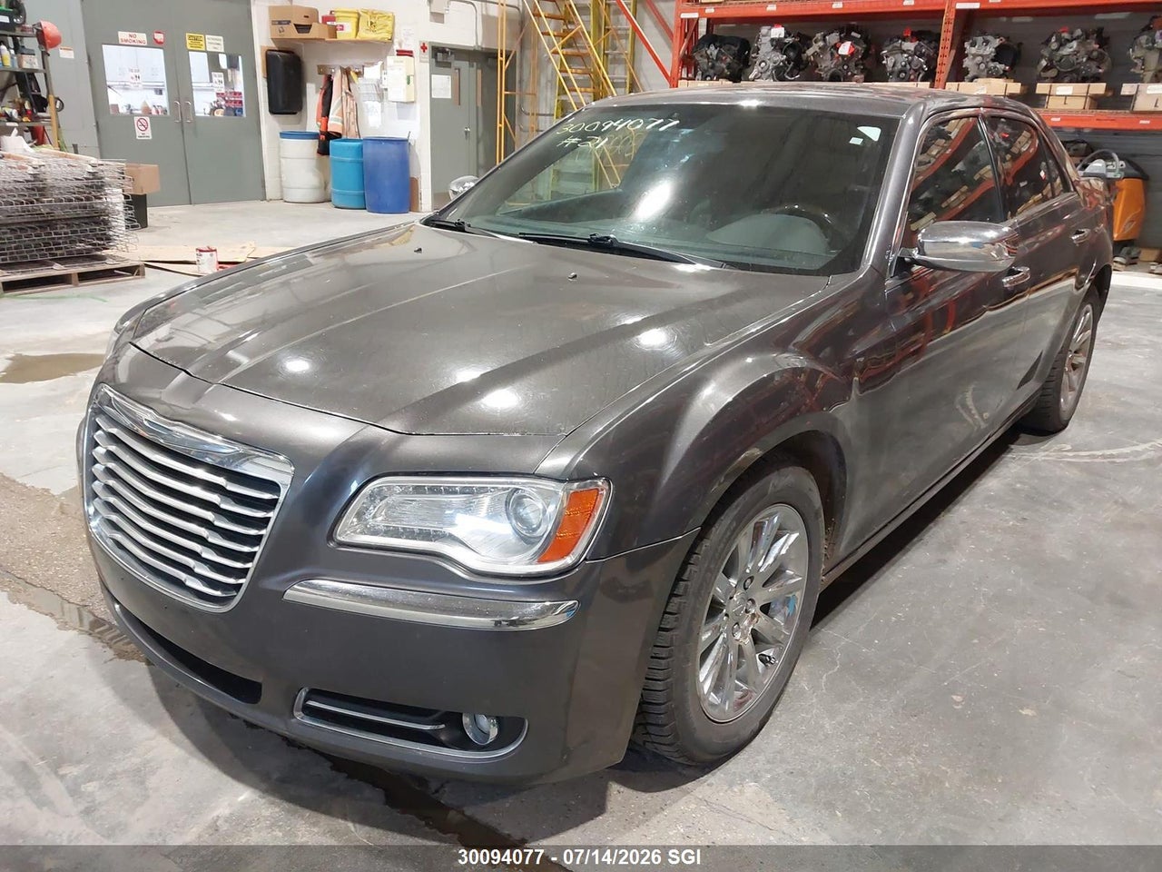 2013 CHRYSLER 300C thumbnail 3