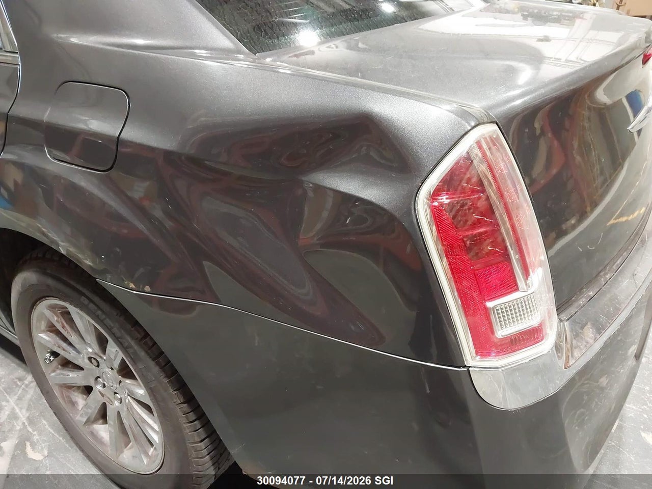 2013 CHRYSLER 300C thumbnail 7