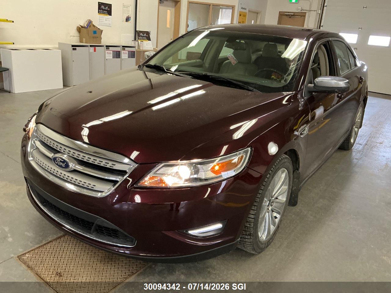 2011 FORD TAURUS LIMITED thumbnail 2