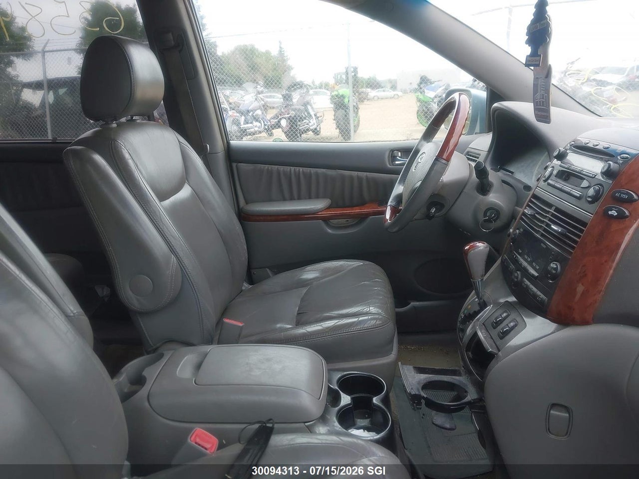 2005 TOYOTA SIENNA XLE/XLE LIMITED thumbnail 6