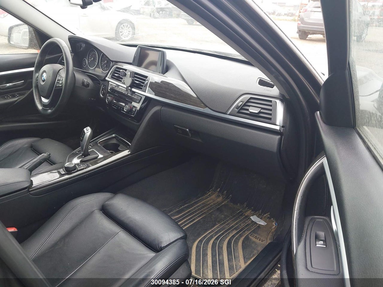 2016 BMW 320 XI thumbnail 6