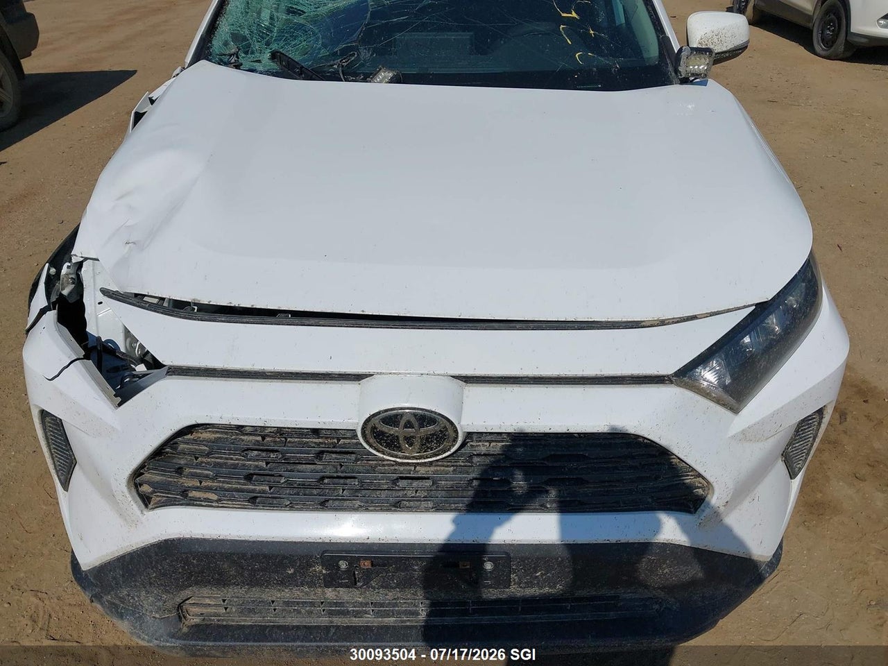 2022 TOYOTA RAV4 LE thumbnail 11