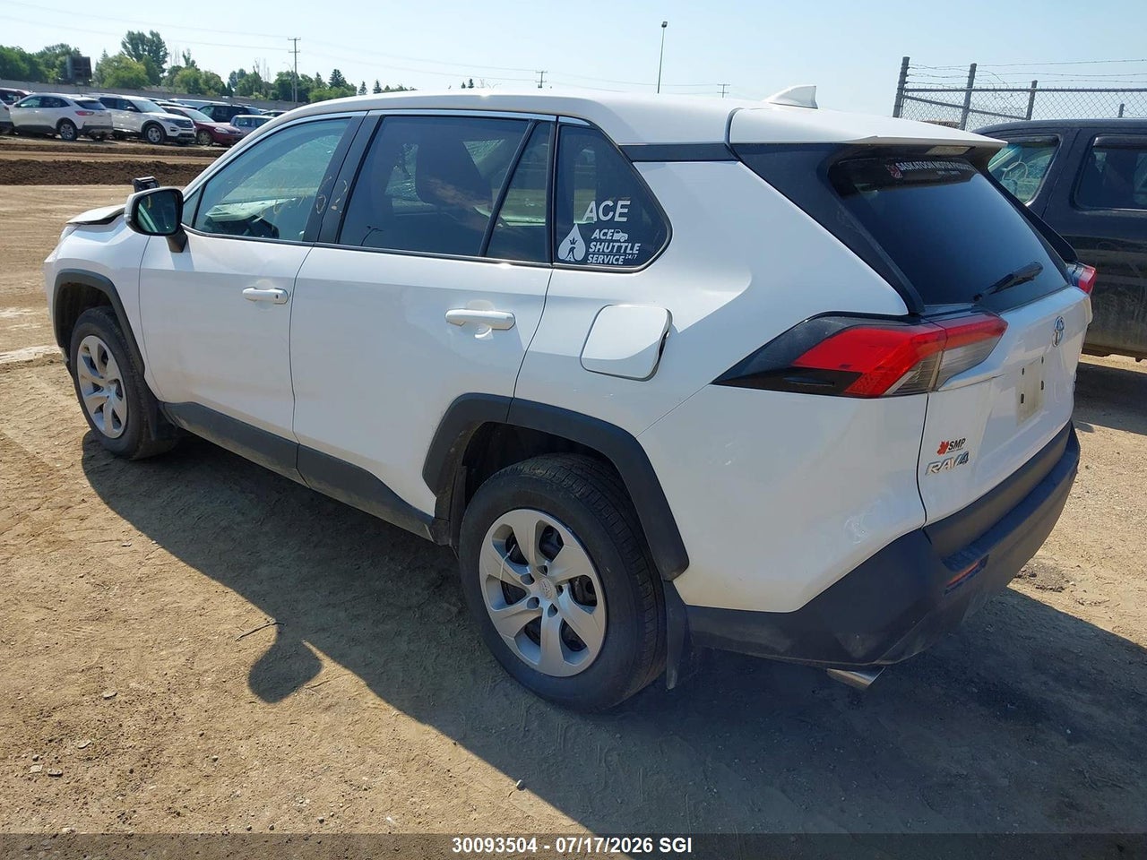 2022 TOYOTA RAV4 LE thumbnail 4