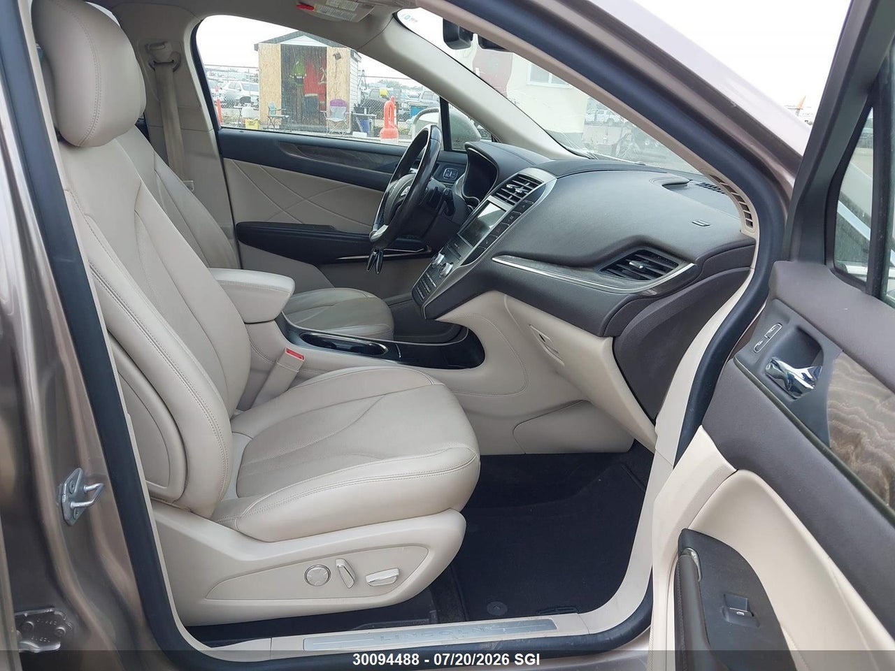 2019 LINCOLN MKC RESERVE thumbnail 6