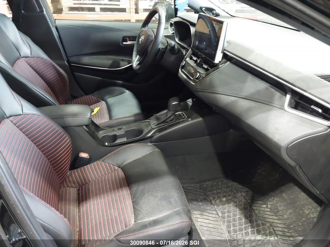 2026 TOYOTA COROLLA SE/XSE thumbnail 6