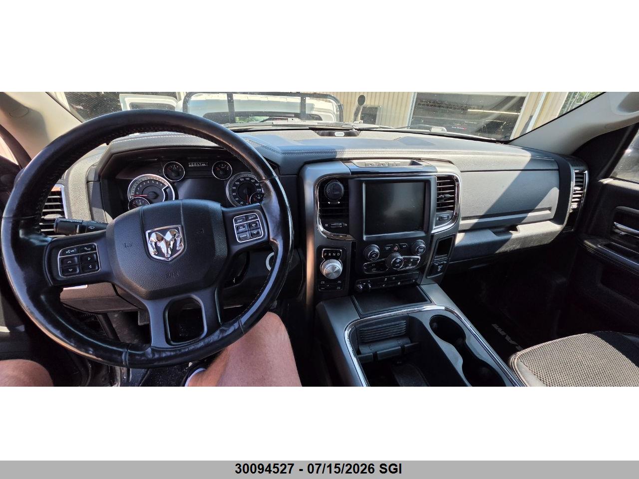 2017 RAM 1500 SPORT thumbnail 6