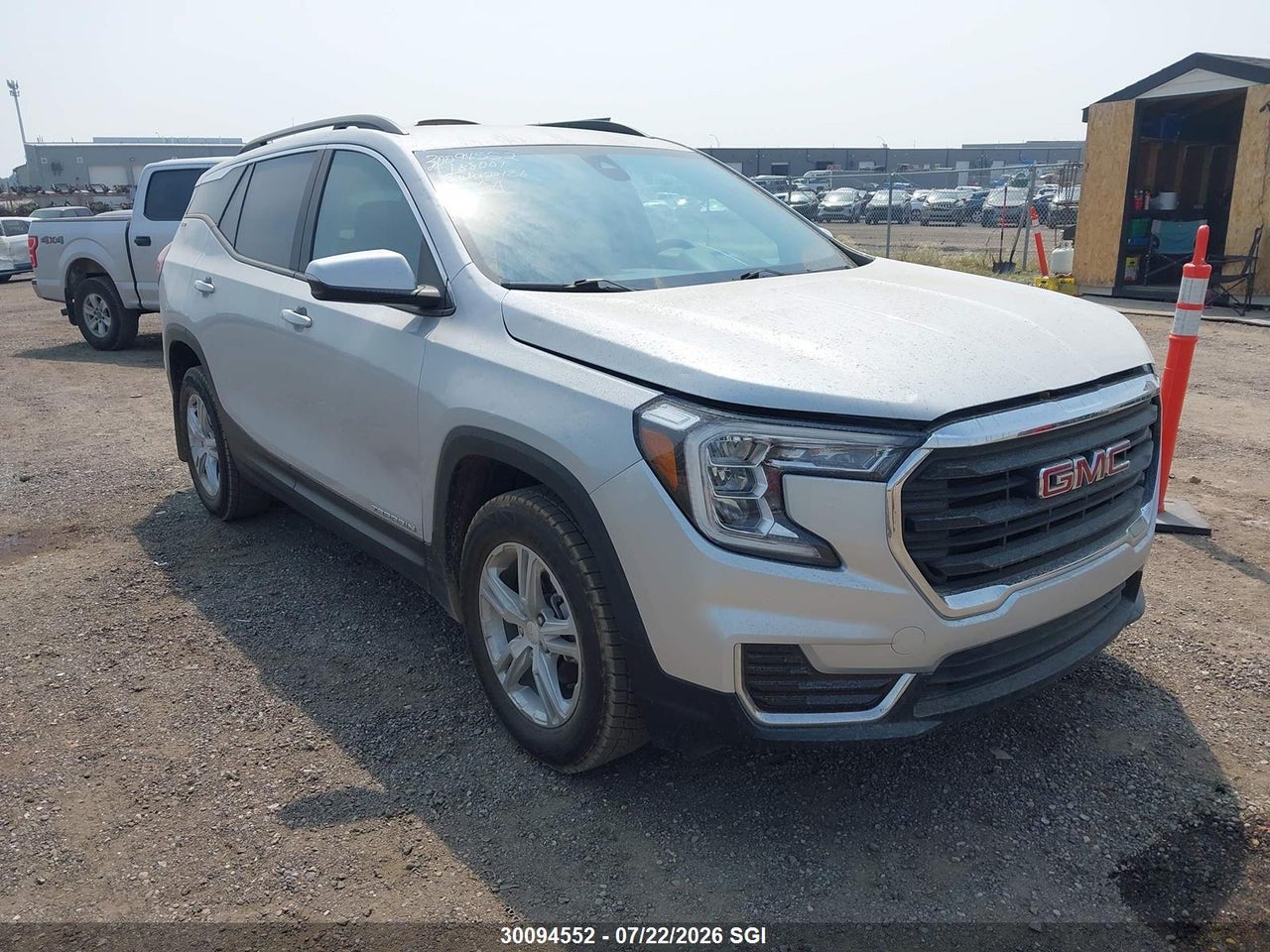 2022 GMC TERRAIN SLE thumbnail 2