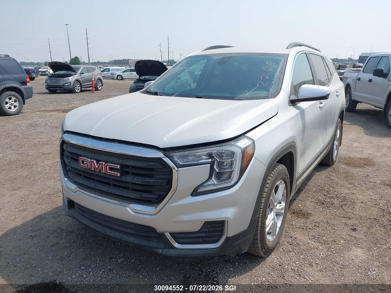 2022 GMC TERRAIN SLE thumbnail 3
