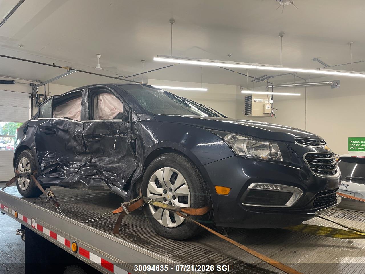 2015 CHEVROLET CRUZE LT thumbnail 2