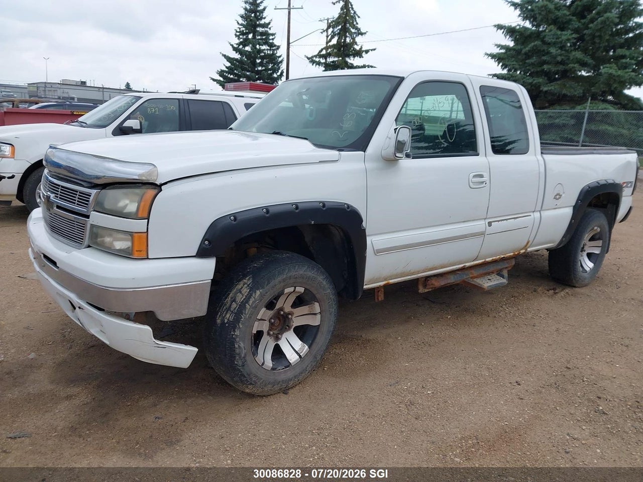 2006 CHEVROLET SILVERADO K1500 thumbnail 3
