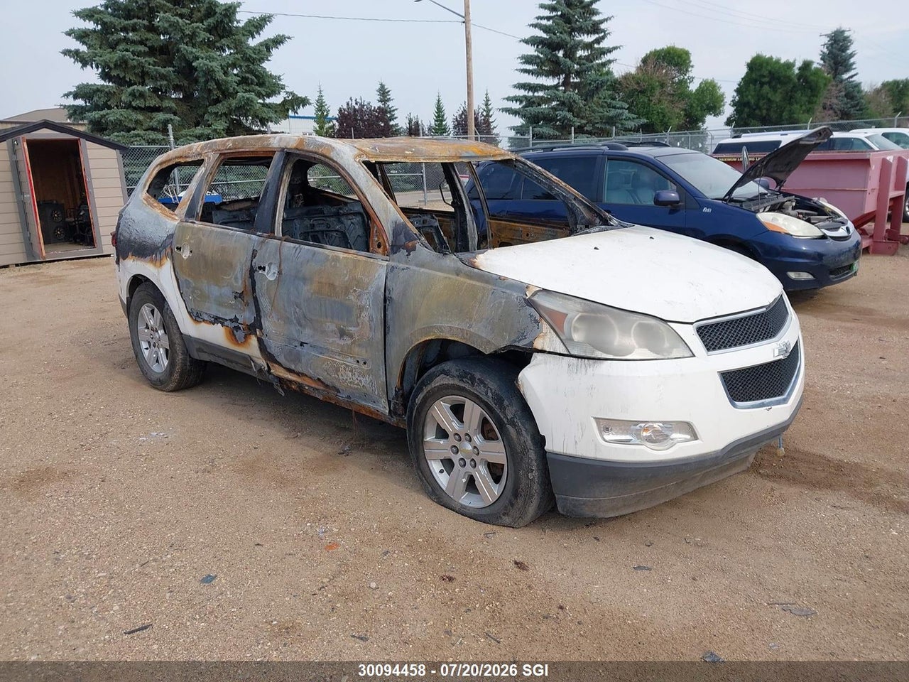 2011 CHEVROLET TRAVERSE LT thumbnail 2