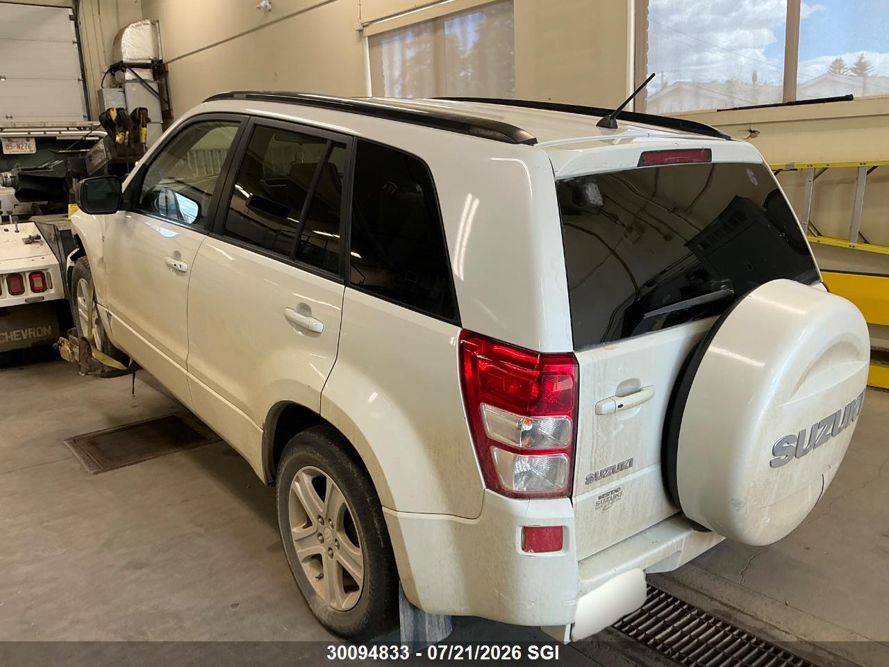2008 SUZUKI GRAND VITARA LUXURY thumbnail 3