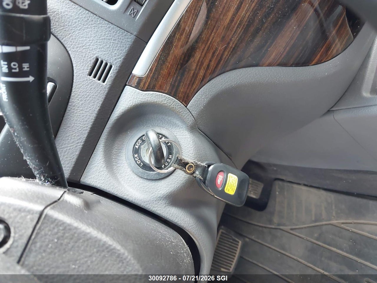 2010 HYUNDAI SANTA FE GLS thumbnail 12