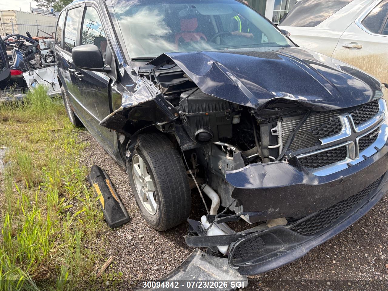 2011 DODGE GRAND CARAVAN EXPRESS thumbnail 2