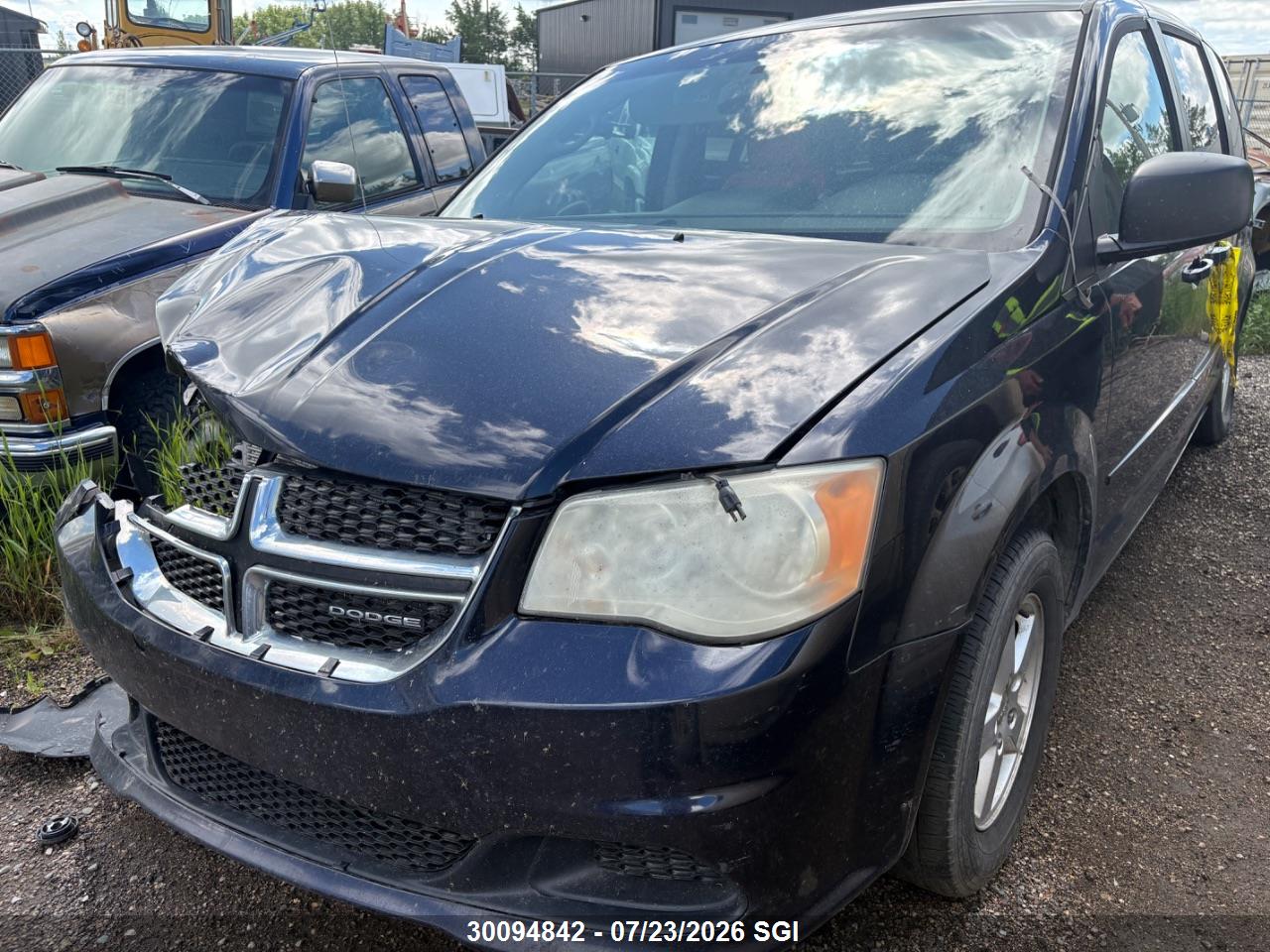2011 DODGE GRAND CARAVAN EXPRESS thumbnail 3