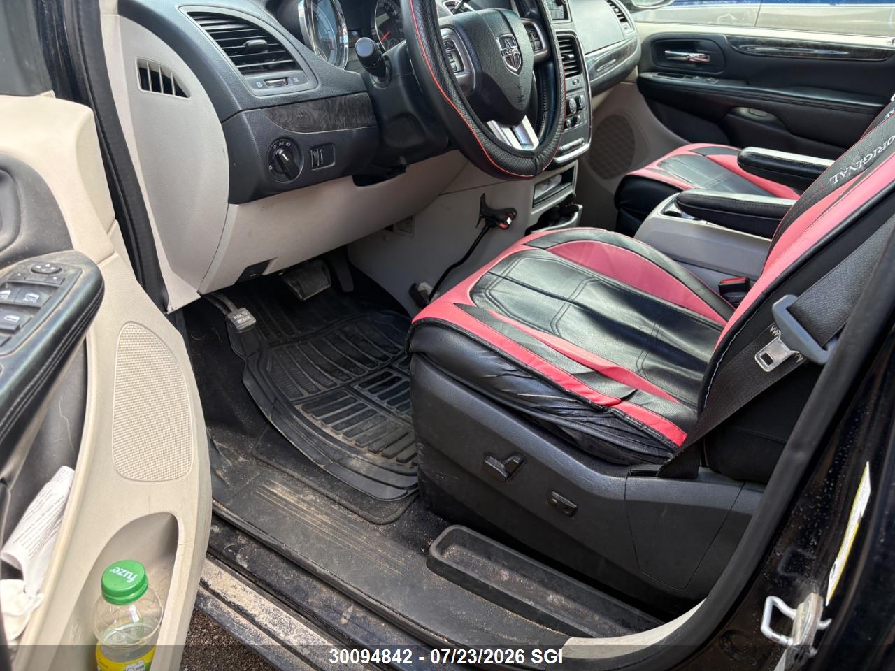 2011 DODGE GRAND CARAVAN EXPRESS thumbnail 6
