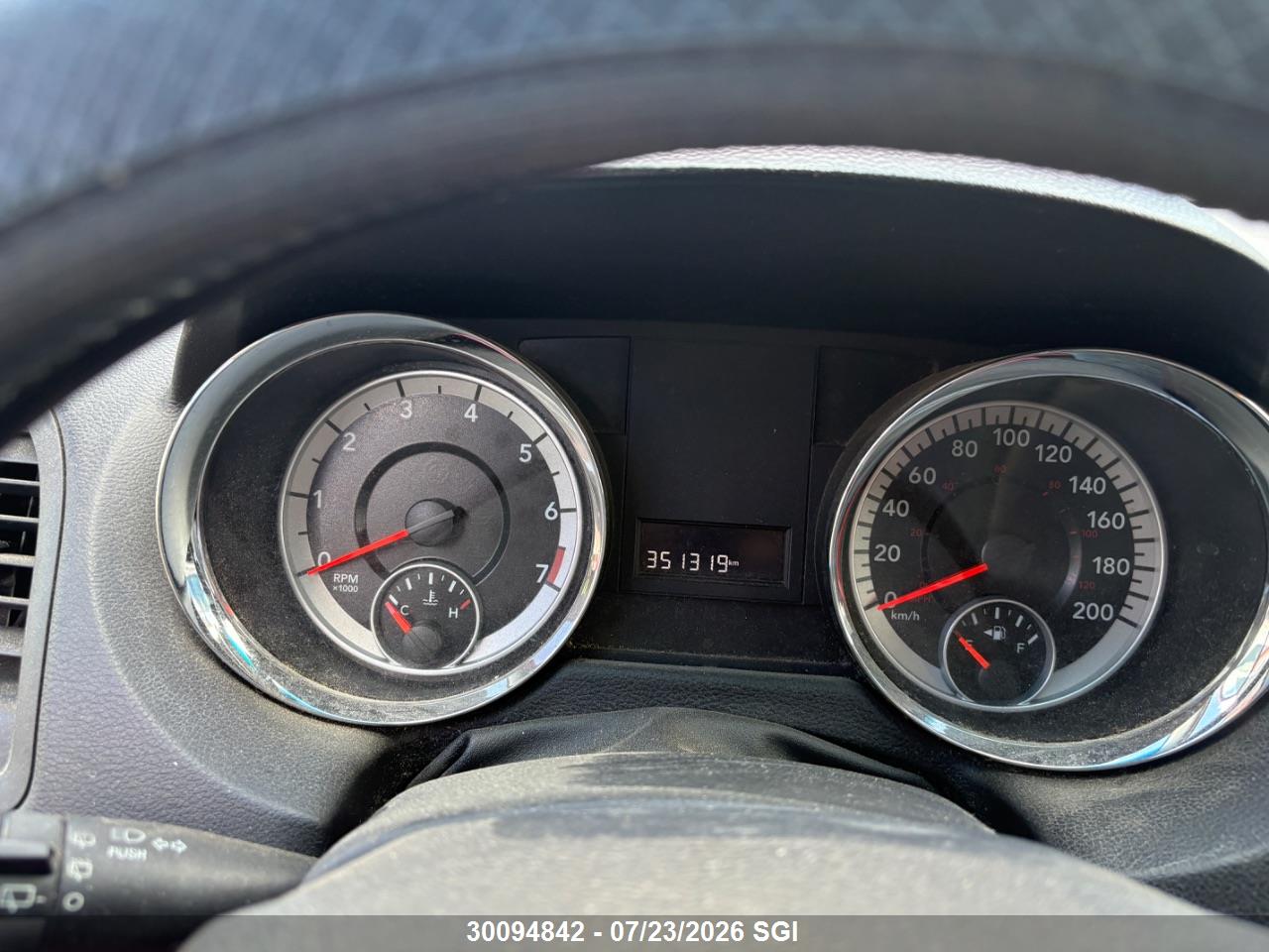 2011 DODGE GRAND CARAVAN EXPRESS thumbnail 9