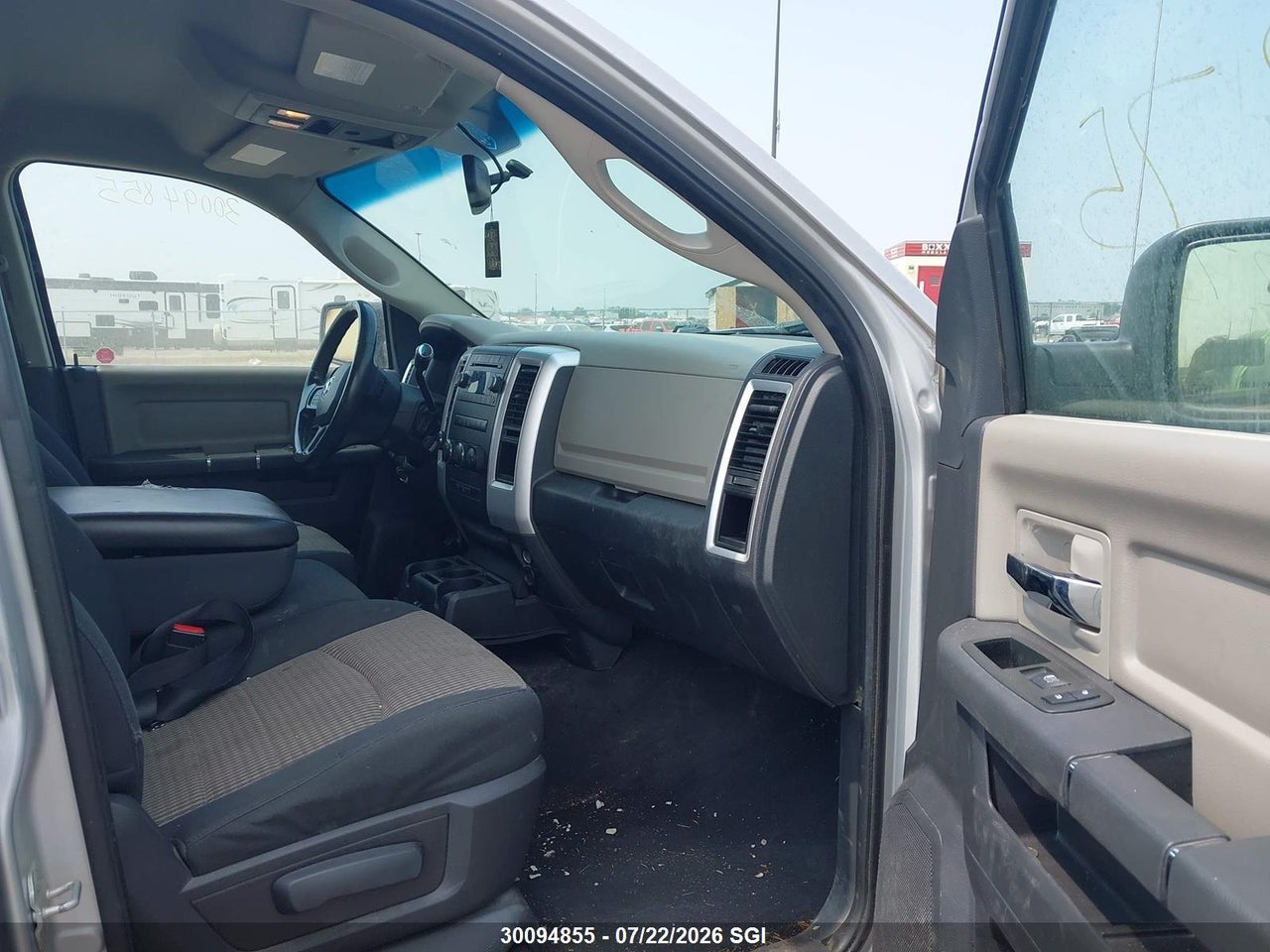 2012 DODGE RAM 1500 SLT thumbnail 6