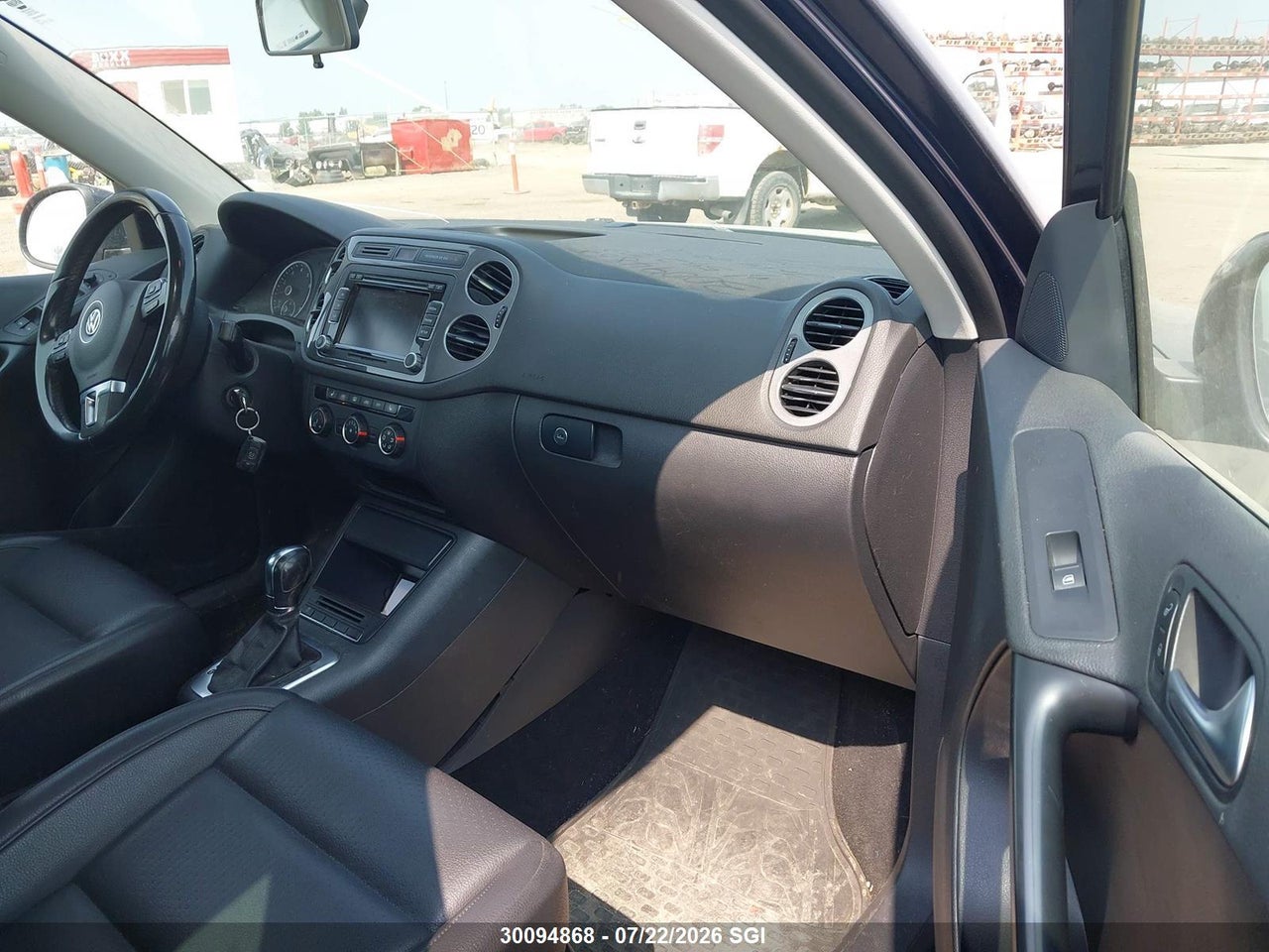 2014 VOLKSWAGEN TIGUAN S/SE/SEL/R-LINE thumbnail 6