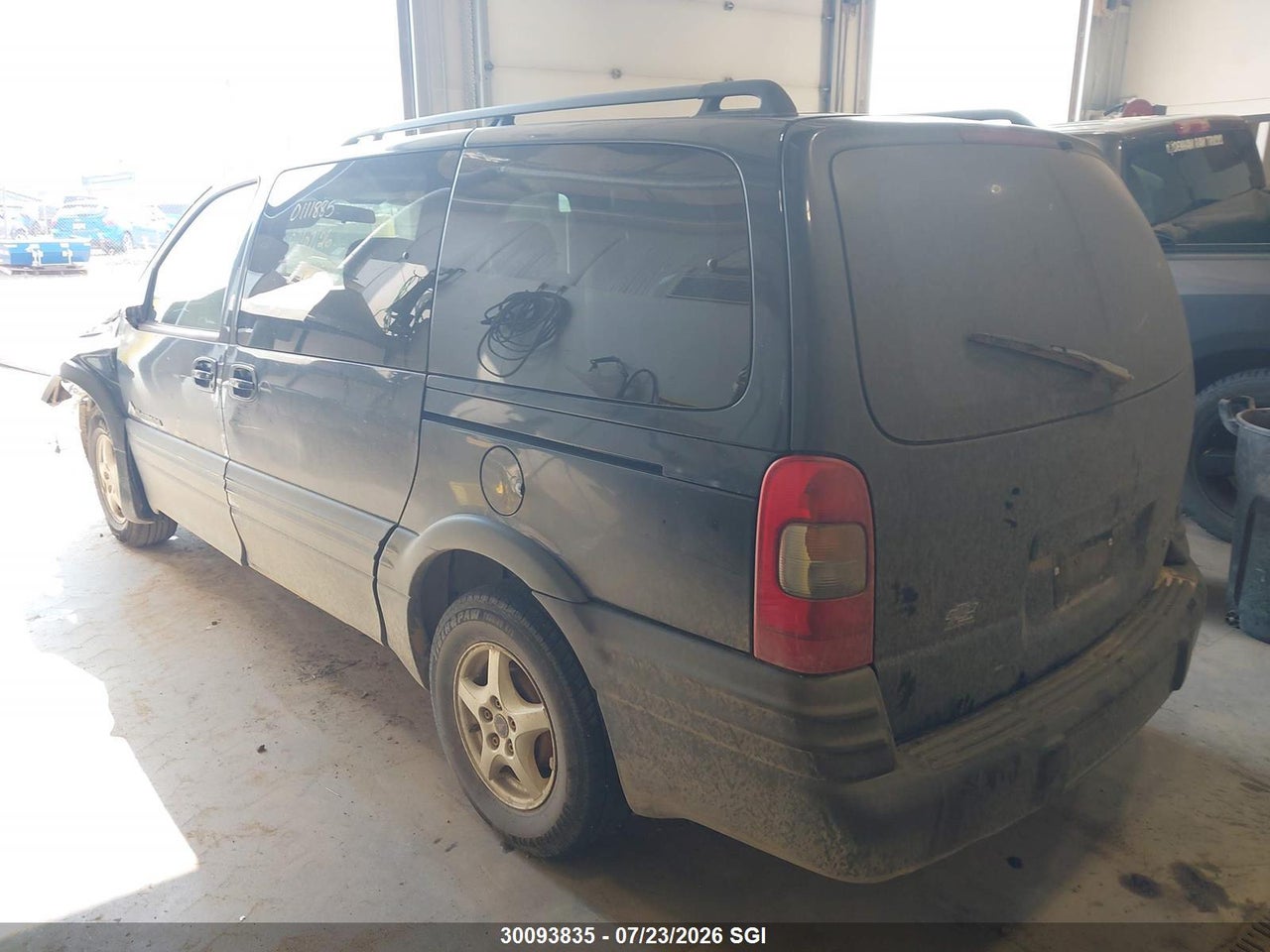 2005 PONTIAC MONTANA thumbnail 4