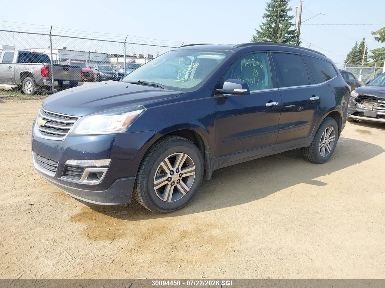 2017 CHEVROLET TRAVERSE LT thumbnail 3