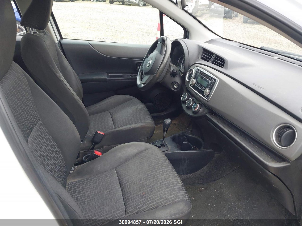 2014 TOYOTA YARIS thumbnail 6