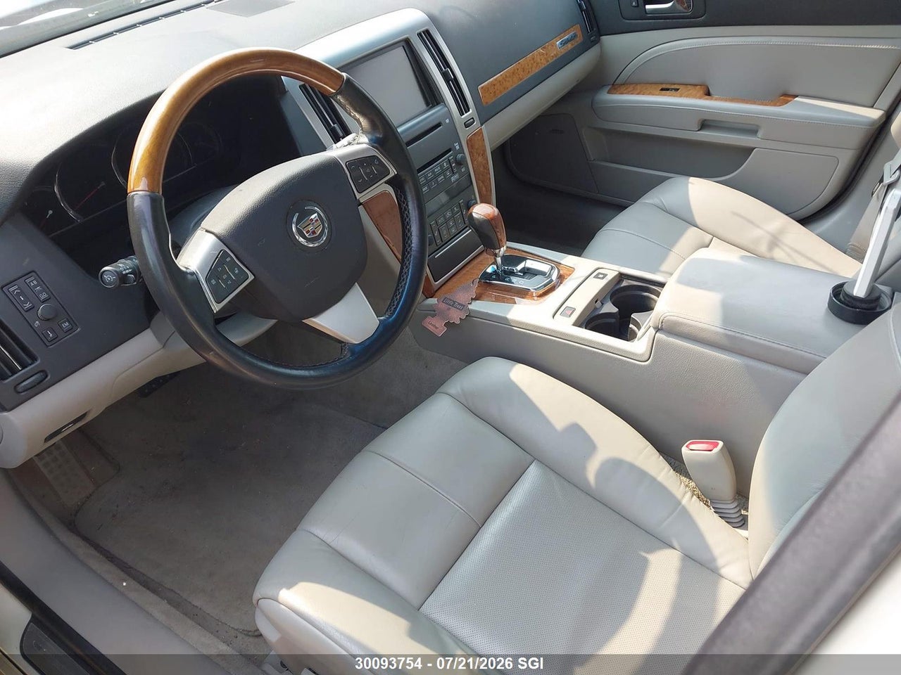 2009 CADILLAC STS thumbnail 8
