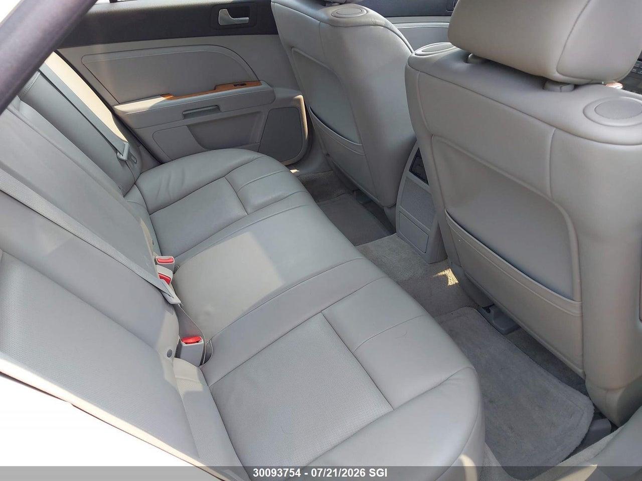 2009 CADILLAC STS thumbnail 9