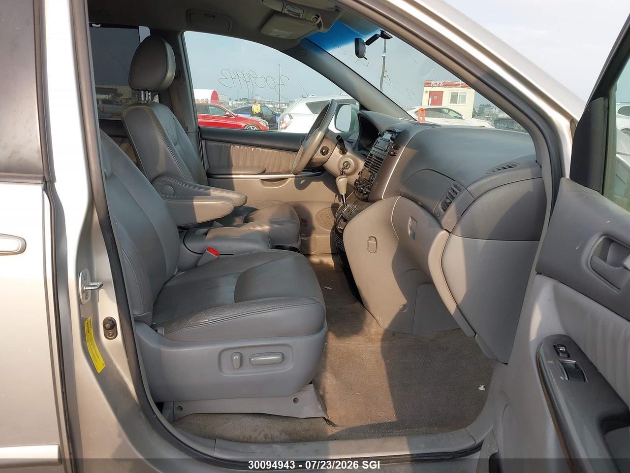 2009 TOYOTA SIENNA CE/LE thumbnail 6