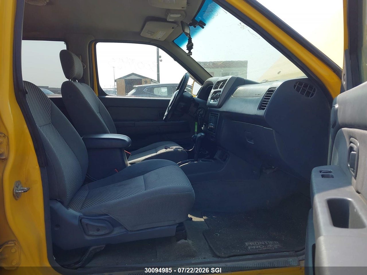2001 NISSAN FRONTIER CREW CAB XE/CREW CAB SE thumbnail 6