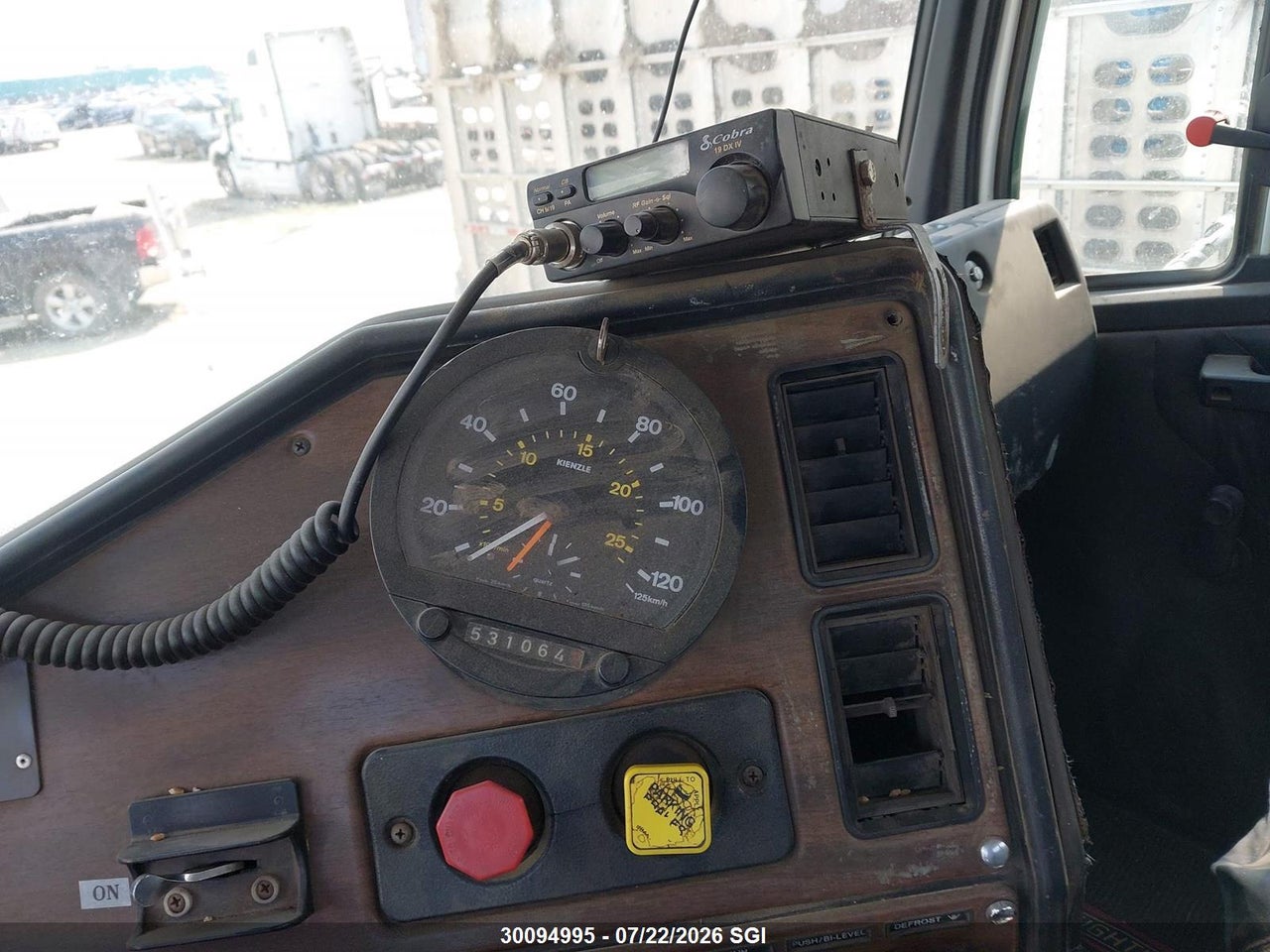 1988 FREIGHTLINER CONVENTIONAL FLC112 thumbnail 8