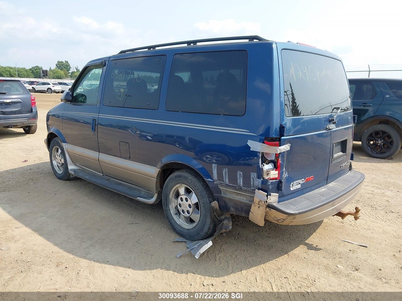 2003 CHEVROLET ASTRO thumbnail 4