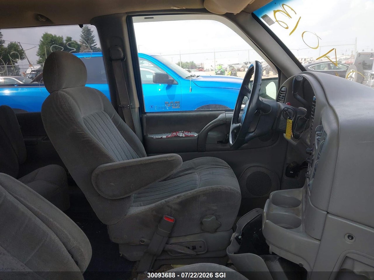 2003 CHEVROLET ASTRO thumbnail 6