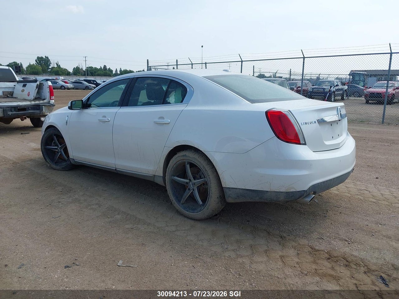 2011 LINCOLN MKS thumbnail 4