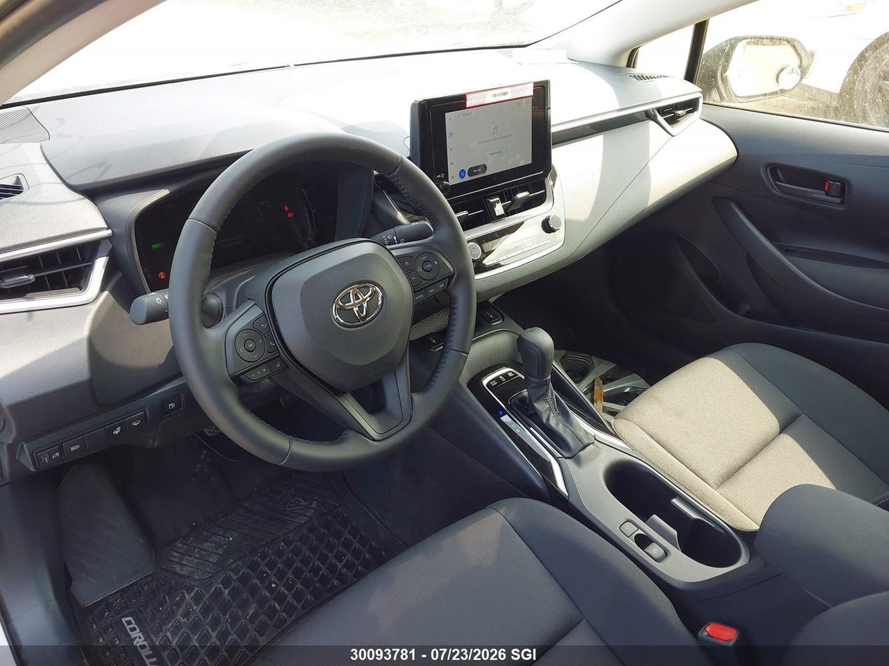 2026 TOYOTA COROLLA LE/SE thumbnail 6