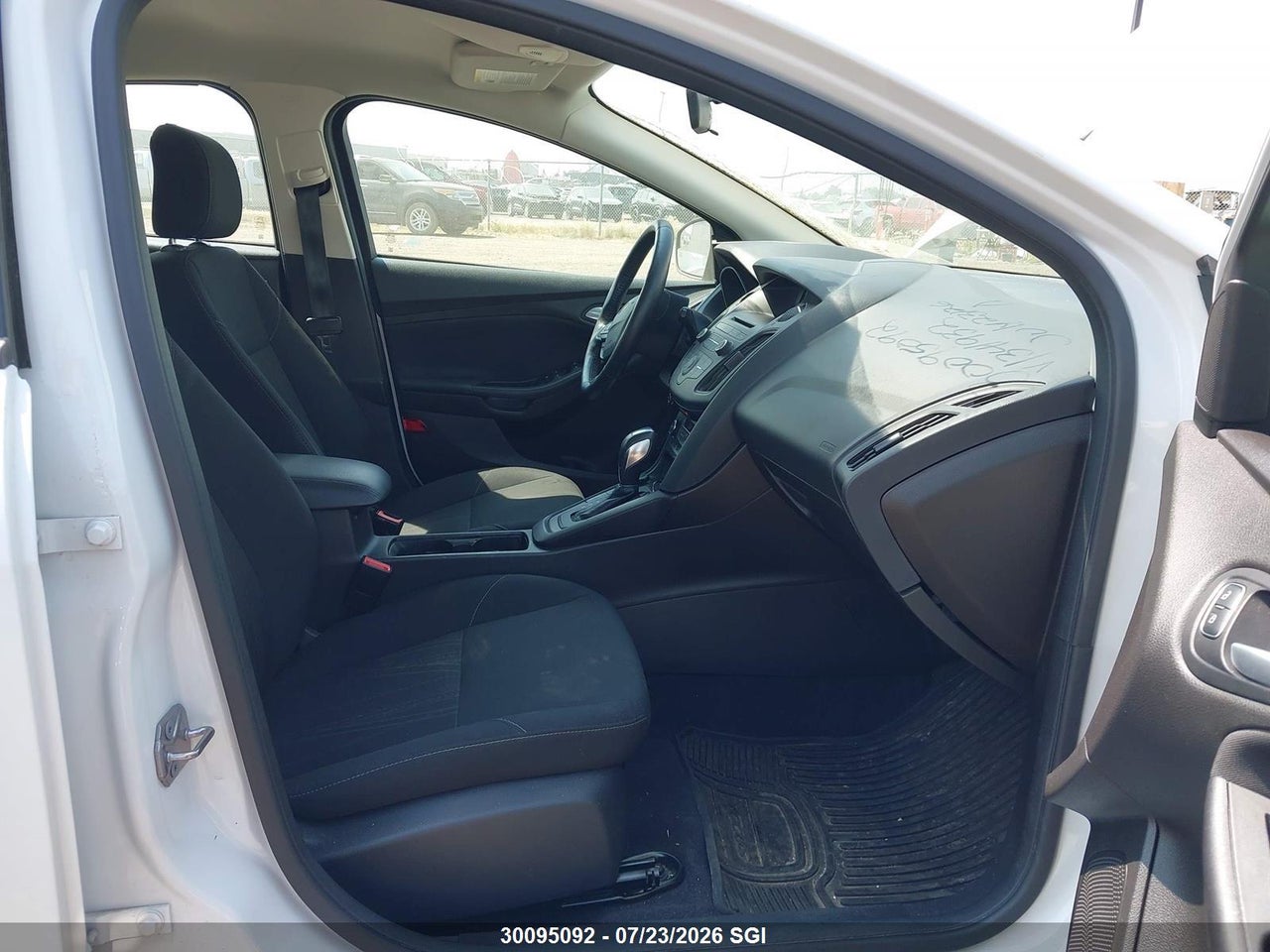 2016 FORD FOCUS SE thumbnail 6