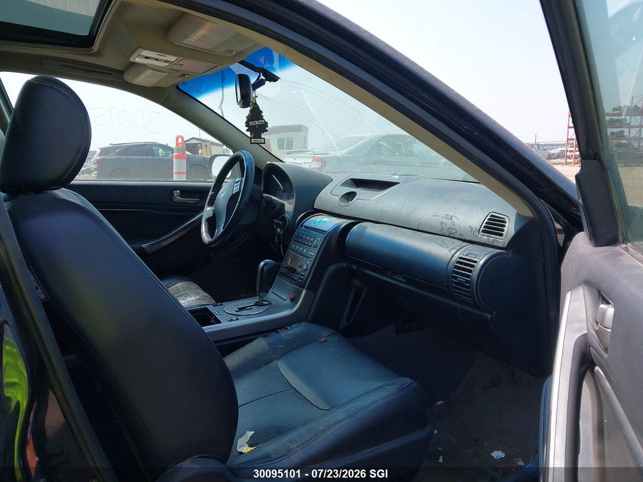 2003 INFINITI G35 thumbnail 6
