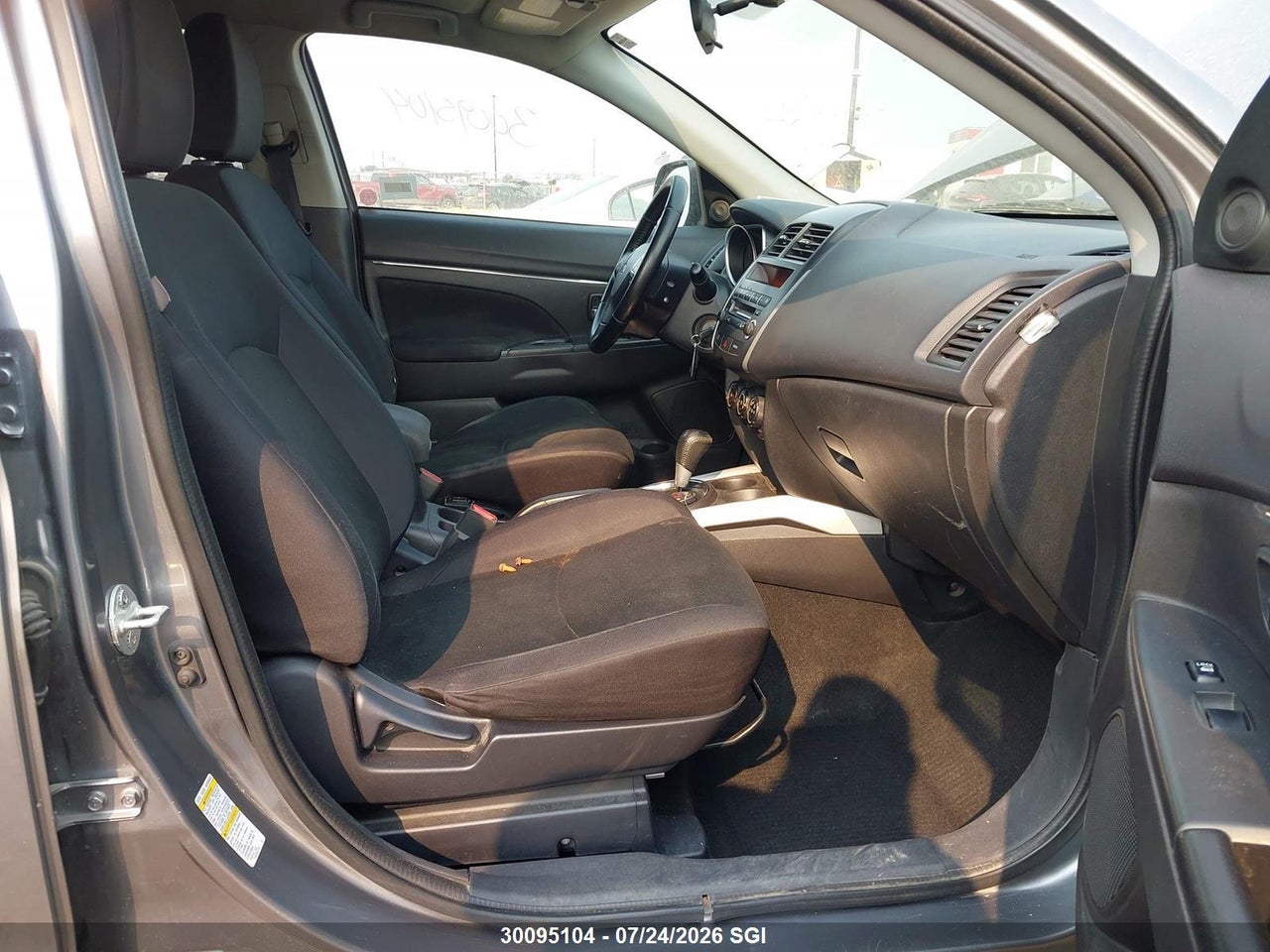 2013 MITSUBISHI RVR SE thumbnail 6