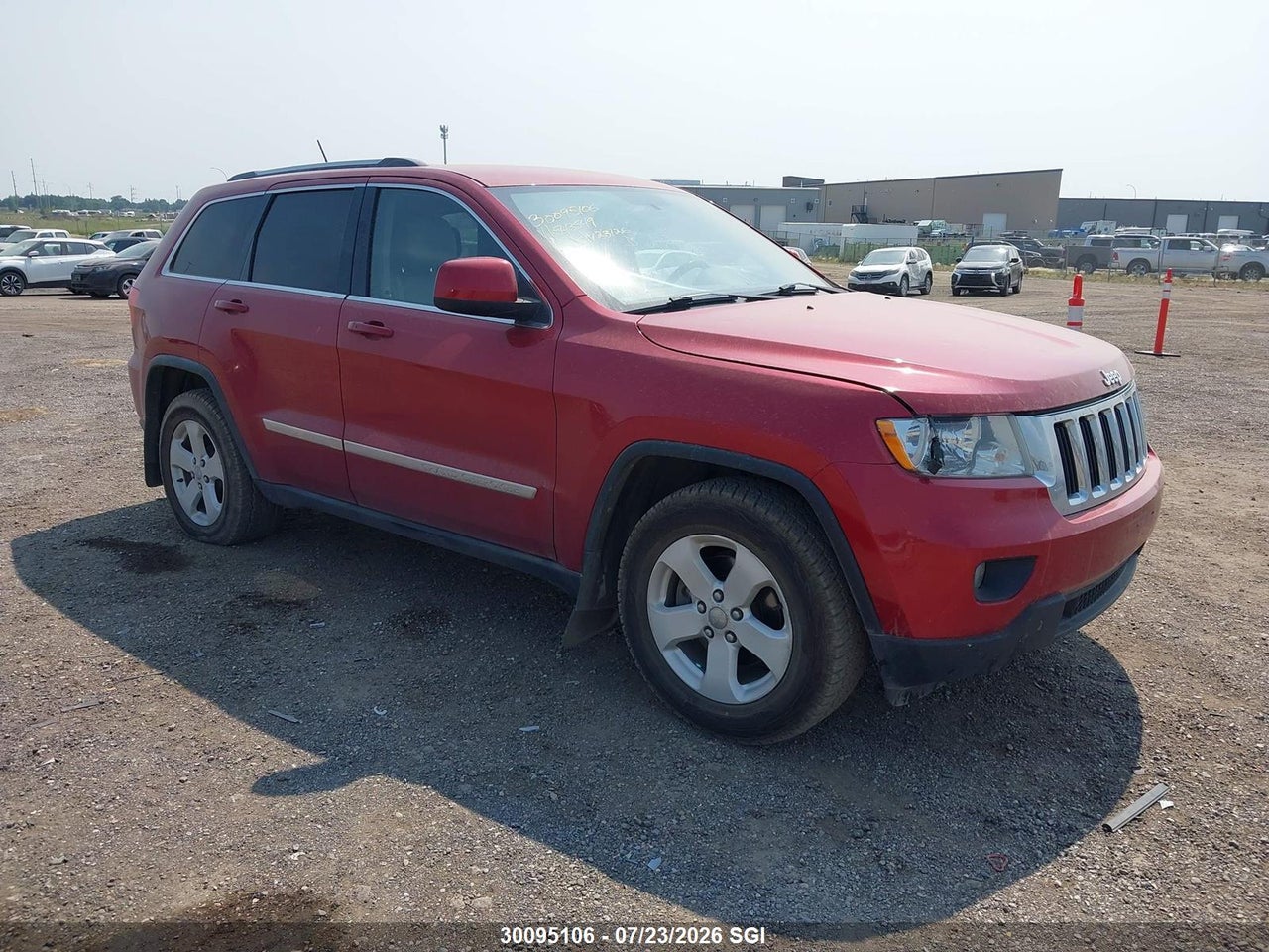 2011 JEEP GRAND CHEROKEE LAREDO thumbnail 2