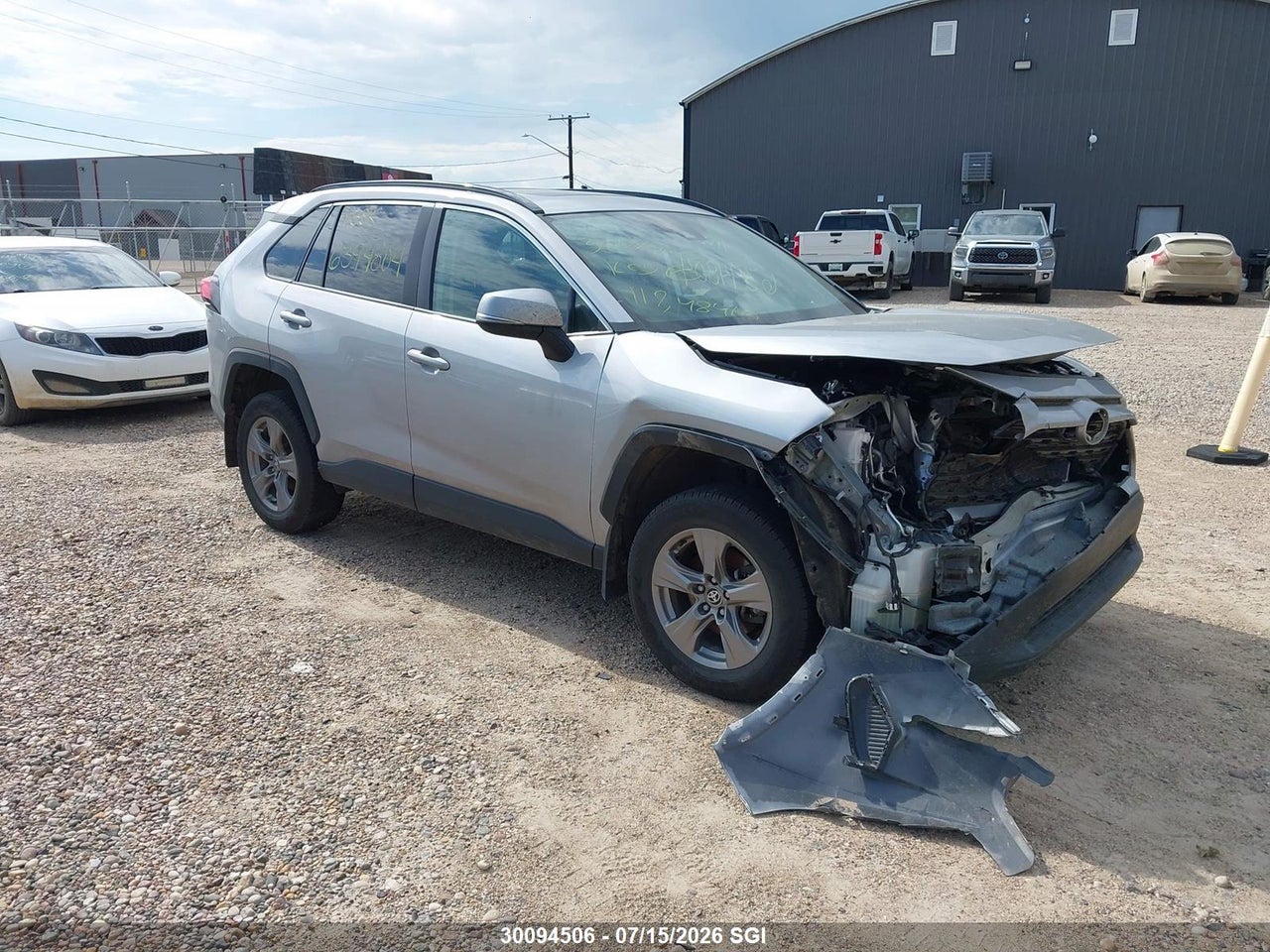 2024 TOYOTA RAV4 XLE/XLE PREMIUM thumbnail 2