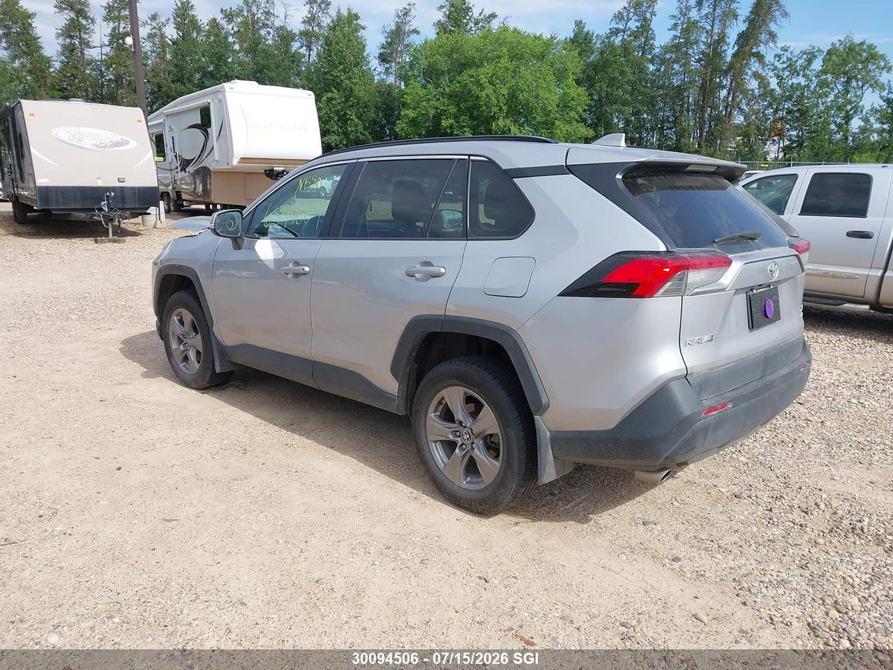 2024 TOYOTA RAV4 XLE/XLE PREMIUM thumbnail 4