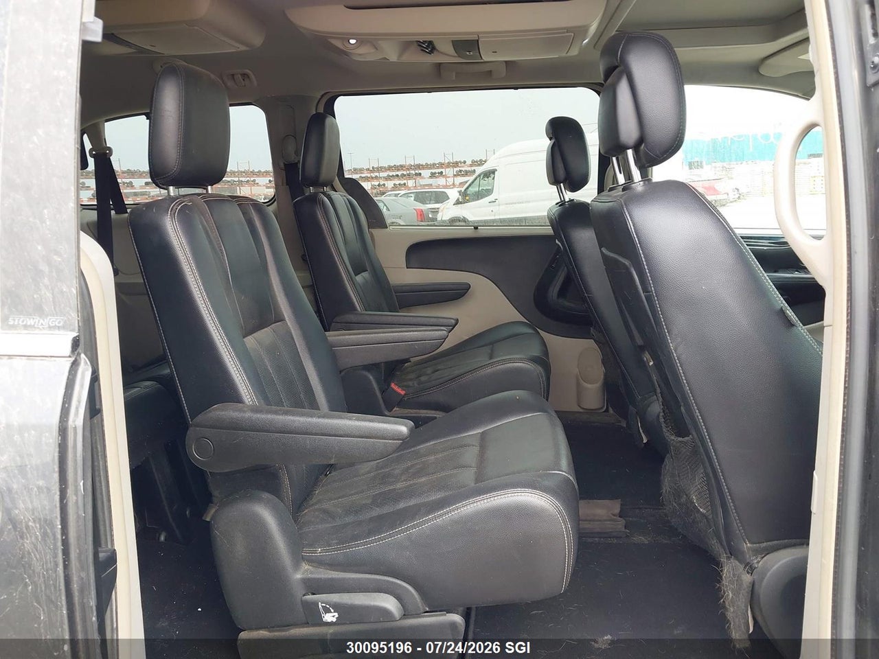 2012 CHRYSLER TOWN & COUNTRY TOURING L thumbnail 9