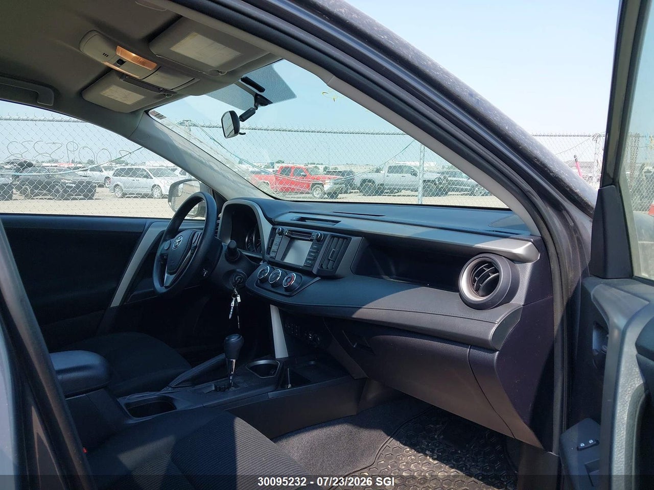 2016 TOYOTA RAV4 LE thumbnail 6