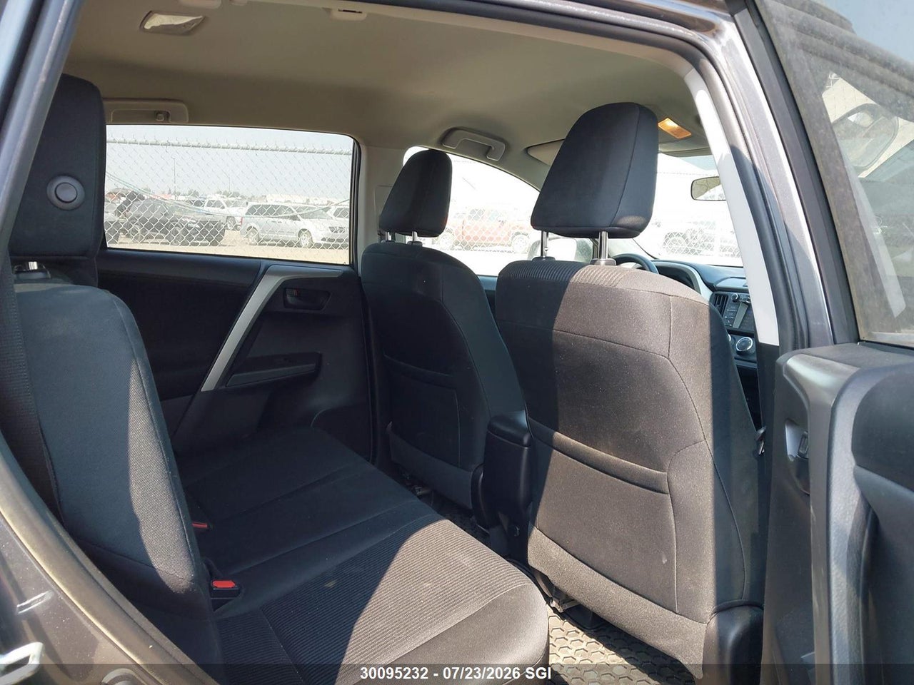 2016 TOYOTA RAV4 LE thumbnail 9