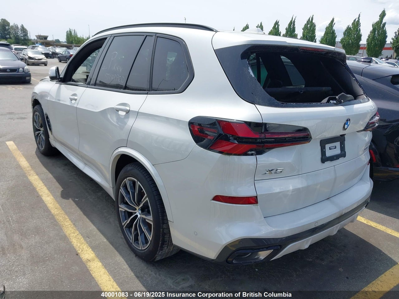 2024 BMW X5 thumbnail 3