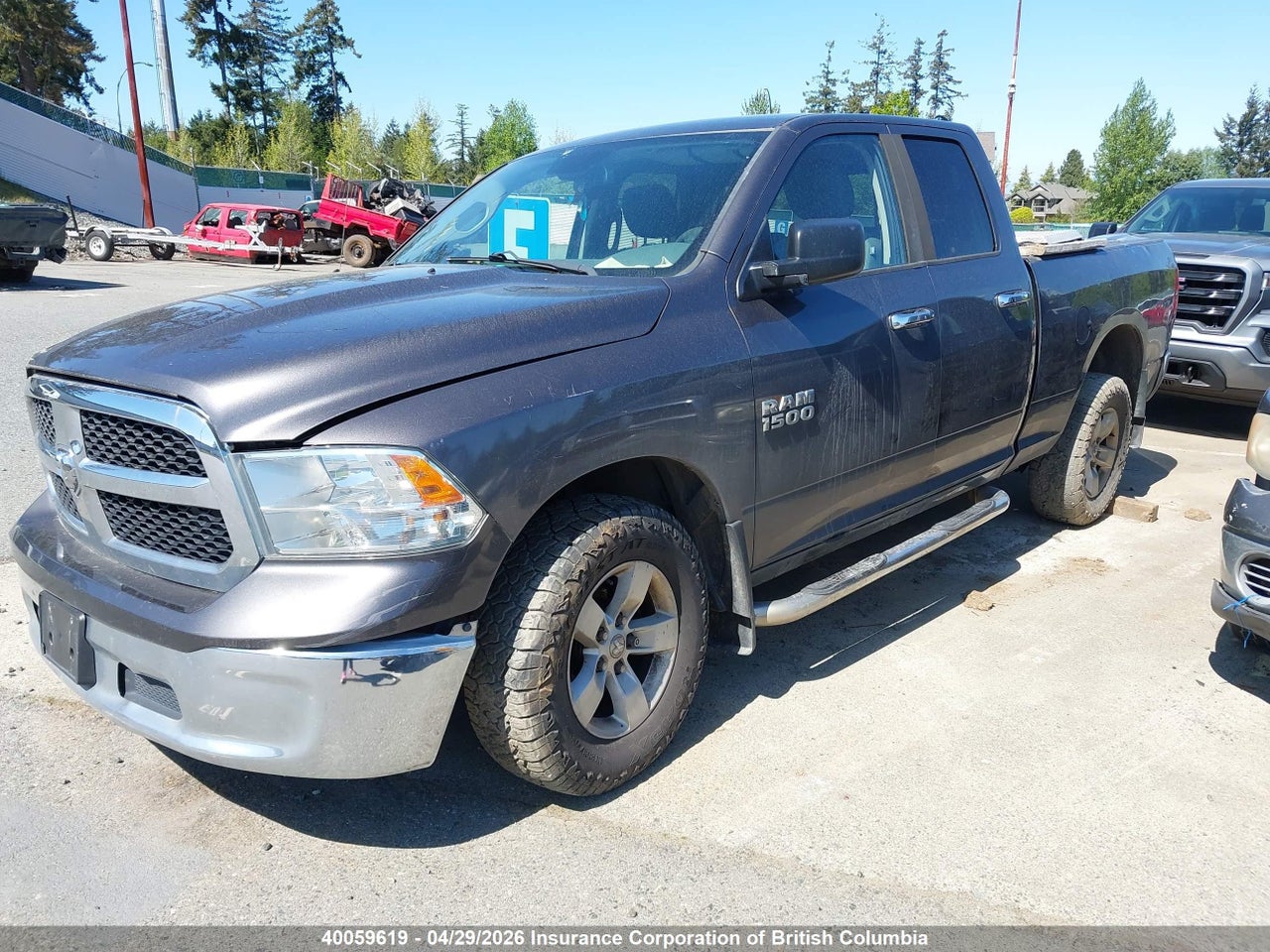 2014 RAM 1500 SLT thumbnail 3