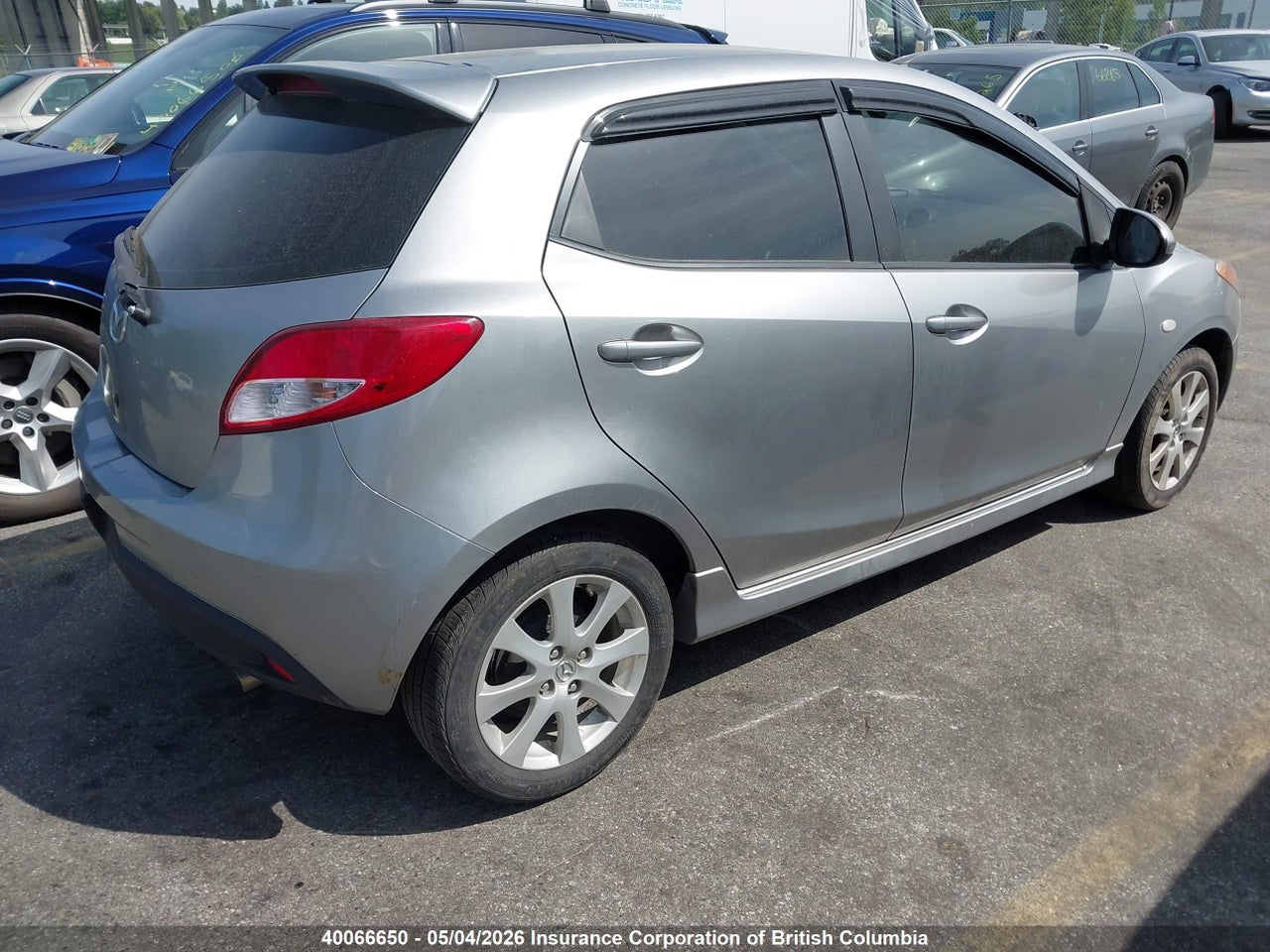 2011 MAZDA MAZDA2 thumbnail 5