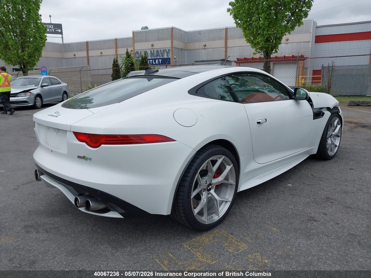 2017 JAGUAR F-TYPE R thumbnail 5