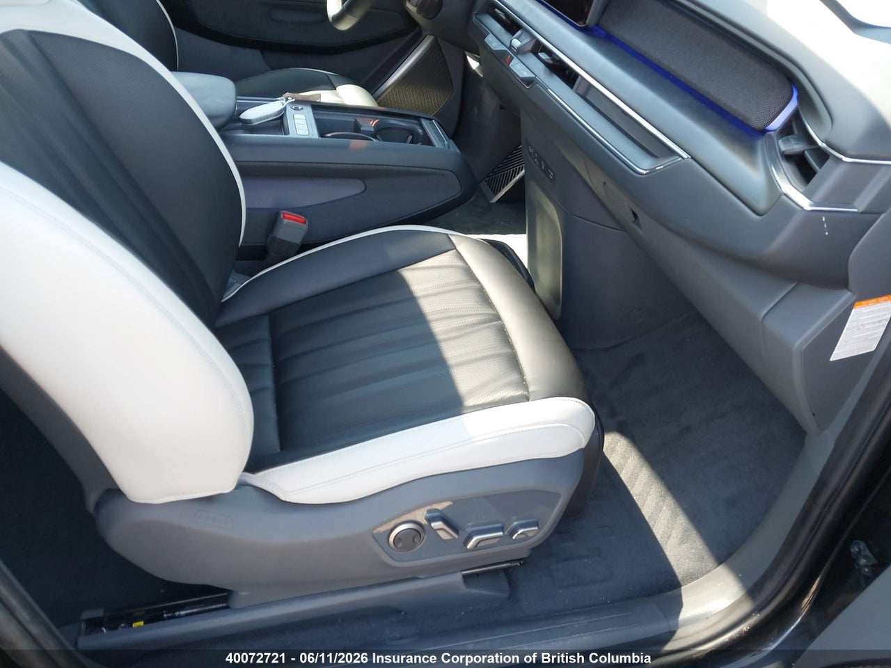 2025 KIA EV9 thumbnail 6